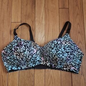 Torrid Curve 40 D EUC wireless multi colored leopard print.